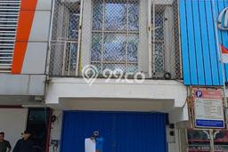 Ruko untuk disewa di Kelapa Gading punya LT 62m2 & LB 124m2 harga sewa kompetitif Ruko untuk disewa di Kelapa Gading punya LT 62m2 & LB 124m2 harga sewa kompetitif