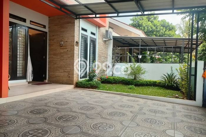 Ready to Use! Premium House LT 200m2 Desain Elegan di BSD Kencana Loka Ready to Use! Premium House LT 200m2 Desain Elegan di BSD Kencana Loka
