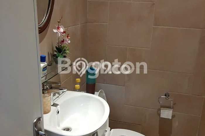 Jual Rumah Mewah Elegan Dengan View Cantik di Kedoya Baru, Jakarta Barat Jual Rumah Mewah Elegan Dengan View Cantik di Kedoya Baru, Jakarta Barat
