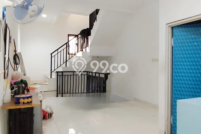 RARE UNIT! Rumah kawasan Jelambar, 3 KM, View Kota, Luas 60m² Bangunan 150m² RARE UNIT! Rumah kawasan Jelambar, 3 KM, View Kota, Luas 60m² Bangunan 150m²
