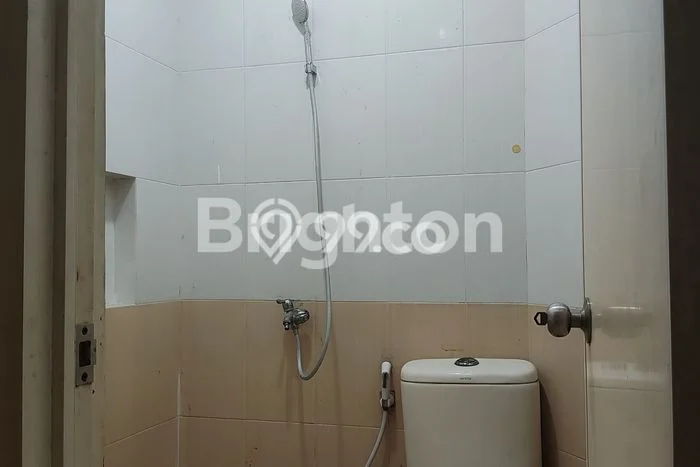 SEWA TERJANGKAU! Ruko Kawasan Tambora, Luas 136m², Lokasi Bisnis SEWA TERJANGKAU! Ruko Kawasan Tambora, Luas 136m², Lokasi Bisnis