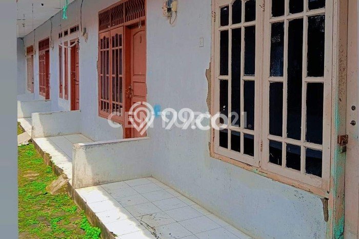 Rumah Nyaman 10 KT LB 335m2 Kondisi Bagus di Serang Timur Rumah Nyaman 10 KT LB 335m2 Kondisi Bagus di Serang Timur