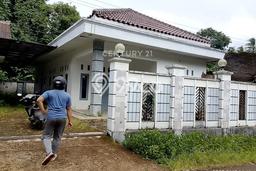 Rumah Nyaman 3 KT LB 84m2 Kondisi Bagus di Cadas Sari Rumah Nyaman 3 KT LB 84m2 Kondisi Bagus di Cadas Sari