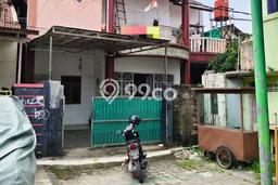 Jual Rumah Strategis Bagus Punya 4 KT di Jombang Cilegon - Jual Rumah Strategis Bagus Punya 4 KT di Jombang Cilegon -