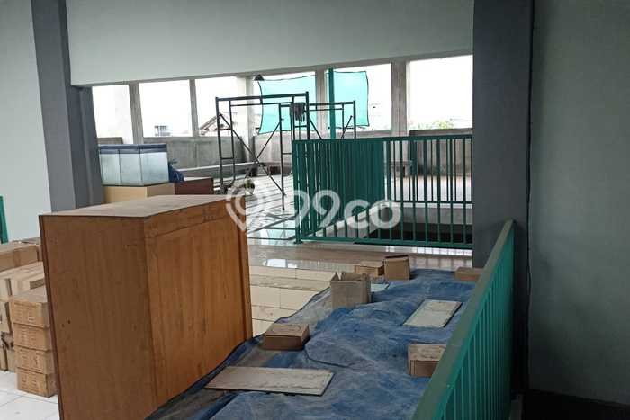 Gudang Strategis di Tandes, Luas 450m2m², Kawasan Komersial Gudang Strategis di Tandes, Luas 450m2m², Kawasan Komersial