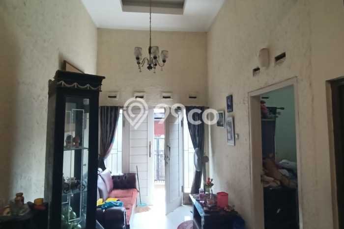 Peluang Investasi! Kost Dijual di Cibeunying Kidul, Bandung, 11 KT, 12 KM, Luas 193m2 Peluang Investasi! Kost Dijual di Cibeunying Kidul, Bandung, 11 KT, 12 KM, Luas 193m2