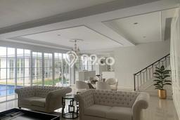 Hunian Mewah LB 750m2 Siap Pakai Desain Elegan di Kota Baru Parahyangan, Bandung Hunian Mewah LB 750m2 Siap Pakai Desain Elegan di Kota Baru Parahyangan, Bandung