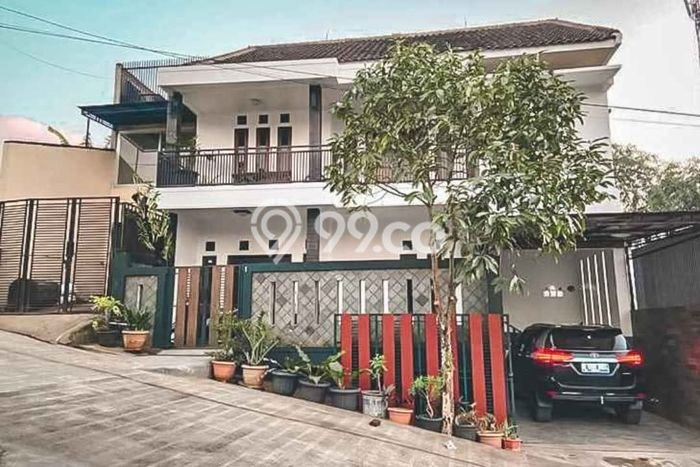 Rumah Modern 5 KT LT 224m2 di Cimahi Rumah Modern 5 KT LT 224m2 di Cimahi
