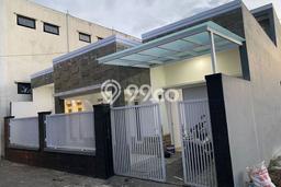 Rumah Strategis Minimalis Lb 165m2 di Kutawaringin, Bandung Rumah Strategis Minimalis Lb 165m2 di Kutawaringin, Bandung