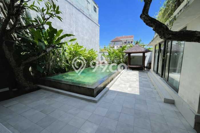 Kesempatan Terbaik! Vila di , Luas 400m2m², Lokasi Strategis dekat dengan berbagai kebutuhan Kesempatan Terbaik! Vila di , Luas 400m2m², Lokasi Strategis dekat dengan berbagai kebutuhan