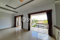Tersedia Vila di , Dimensi 250m2m², Dekat mudah transportasi Tersedia Vila di , Dimensi 250m2m², Dekat mudah transportasi