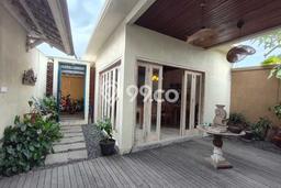 Peluang Langka! Vila di Sukawati, Area 428m2m², Lokasi Strategis akses ke berbagai fasilitas Peluang Langka! Vila di Sukawati, Area 428m2m², Lokasi Strategis akses ke berbagai fasilitas
