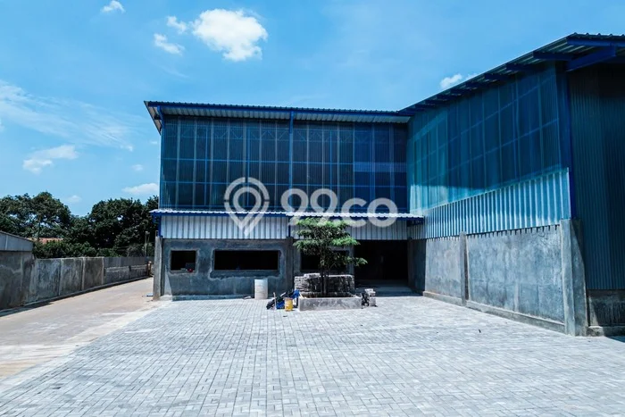 Disewakan Gudang di Kawasan Ramai Narogong Luas 2000m2 Disewakan Gudang di Kawasan Ramai Narogong Luas 2000m2