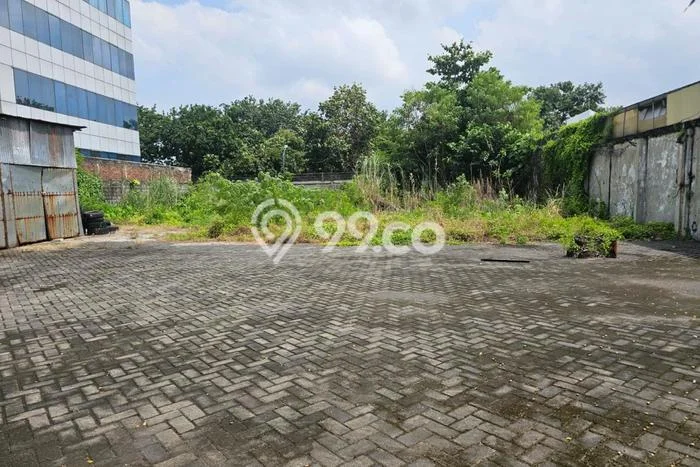 Lahan untuk Disewa di Surabaya Luas 1000m2 Lahan untuk Disewa di Surabaya Luas 1000m2