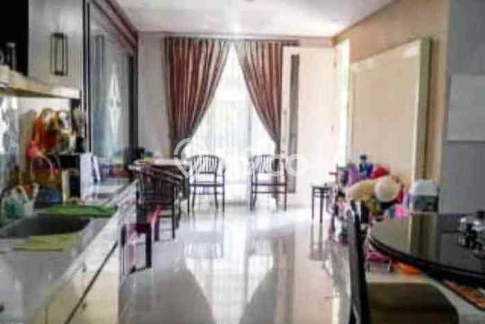 Jual Rumah Favorit Siap Huni LB 180m2 di Wiyung, Surabaya Jual Rumah Favorit Siap Huni LB 180m2 di Wiyung, Surabaya