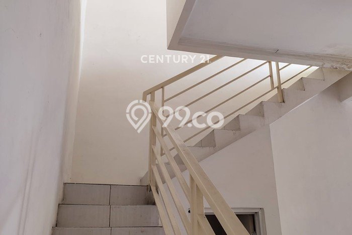 Ruko Lokasi Strategis Kawasan Margahayu, Luas 90m², Disewakan Ruko Lokasi Strategis Kawasan Margahayu, Luas 90m², Disewakan