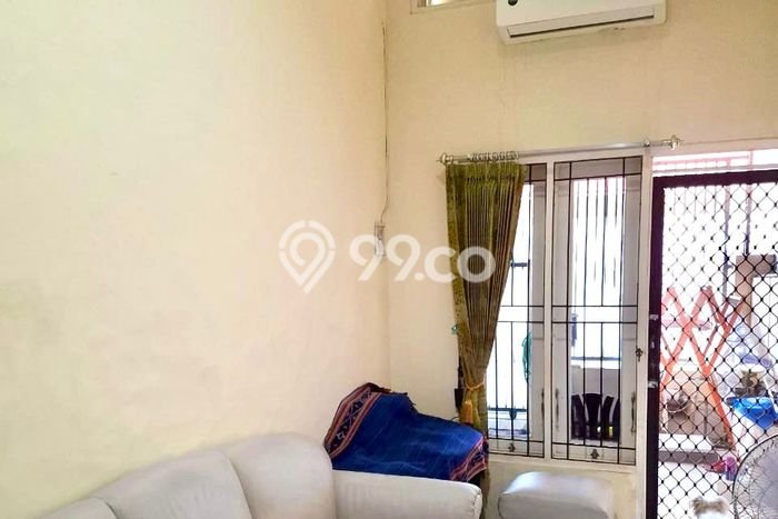 For Sale Rumah 2 Kamar Lokasi Strategis Nyaman dan Strategis di Rungkut For Sale Rumah 2 Kamar Lokasi Strategis Nyaman dan Strategis di Rungkut