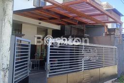 NEW LISTING! Rumah Strategis di , Luas 200m2m² Bangunan 150m2m² NEW LISTING! Rumah Strategis di , Luas 200m2m² Bangunan 150m2m²