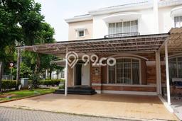 Jual Rumah Mewah Megah Dengan View Cantik di Green Lake City, Jakarta Barat Jual Rumah Mewah Megah Dengan View Cantik di Green Lake City, Jakarta Barat
