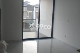 DIJUAL CEPAT! Rumah Asri di Pantai Indah Kapuk 2, Jakarta Utara, Luas 75m² Bangunan 150m² Bisa Nego! DIJUAL CEPAT! Rumah Asri di Pantai Indah Kapuk 2, Jakarta Utara, Luas 75m² Bangunan 150m² Bisa Nego!