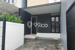 Dijual Cepat Rumah Favorit Siap Huni LB 216m2 di Kebon Jeruk, Jakarta Barat Dijual Cepat Rumah Favorit Siap Huni LB 216m2 di Kebon Jeruk, Jakarta Barat