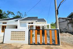 Jual Rumah Harga Miring Cileunyi Punya 2 Kamar & LT 60m2 Jual Rumah Harga Miring Cileunyi Punya 2 Kamar & LT 60m2