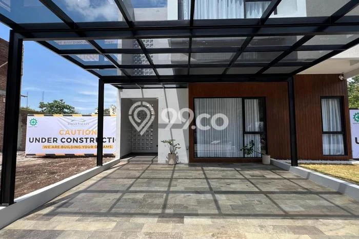 Hot Offer Hunian Premium Ideal dan Luas di Cidadap, Bandung Hot Offer Hunian Premium Ideal dan Luas di Cidadap, Bandung