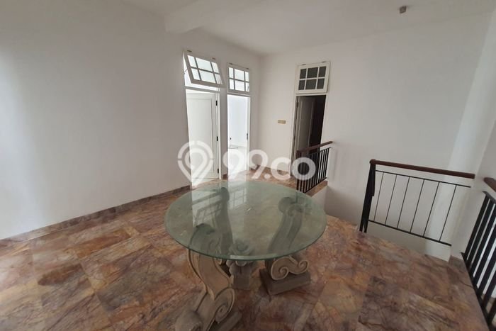 Dijual Rumah Luas Elegan Dengan View Eksklusif di Ancol, Jakarta Utara Dijual Rumah Luas Elegan Dengan View Eksklusif di Ancol, Jakarta Utara