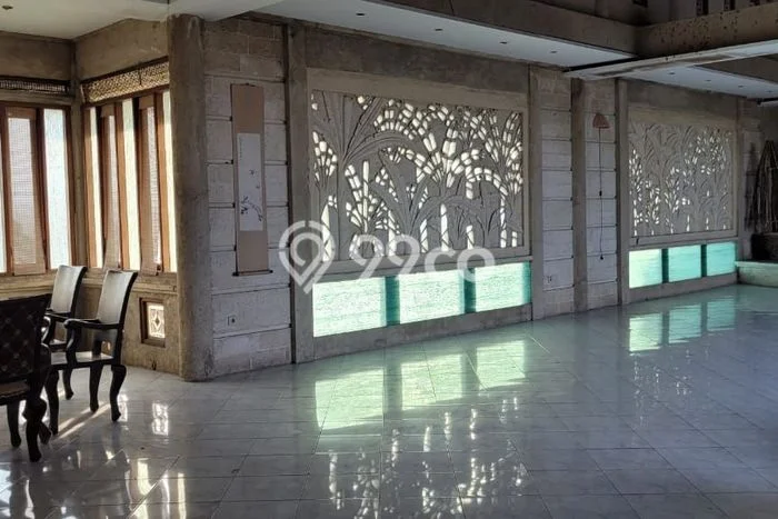 Dijual gedung galeri second lokasi batubulan gianyar bali
Dijual gedung galeri second lokasi batubulan gianyar bali