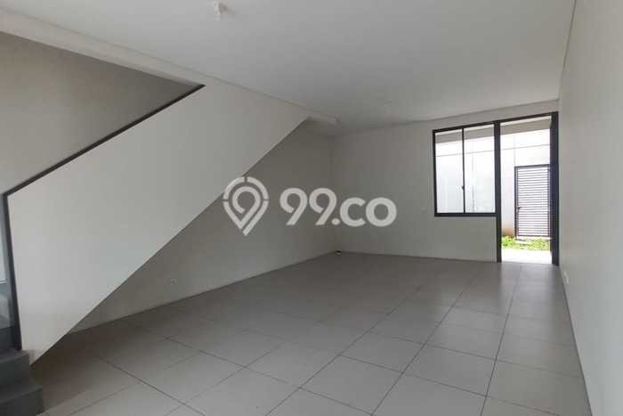 Unit Ruko Disewakan di Kota Baru Parahyangan di Area Ramai & Strategis Unit Ruko Disewakan di Kota Baru Parahyangan di Area Ramai & Strategis