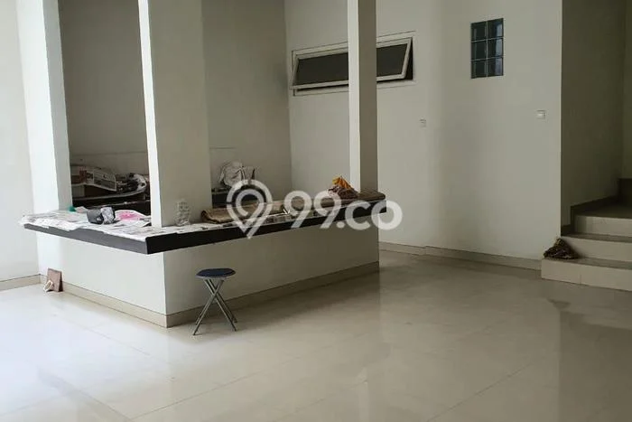 Sewa Rumah Murah di Pakuwon Indah Surabaya Punya 5 Kamar Tidur Sewa Rumah Murah di Pakuwon Indah Surabaya Punya 5 Kamar Tidur