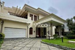 Rumah Luxury Modern Tanpa Renovasi di Margorejo Surabaya Rumah Luxury Modern Tanpa Renovasi di Margorejo Surabaya