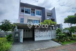 Rumah Elit Modern Tanpa Renovasi di Citraland Surabaya Rumah Elit Modern Tanpa Renovasi di Citraland Surabaya