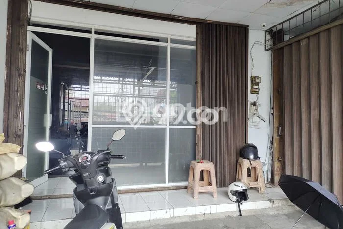 Unit Ruko Dijual di Jakarta Barat LT 80m2 & LB 180m2 Unit Ruko Dijual di Jakarta Barat LT 80m2 & LB 180m2