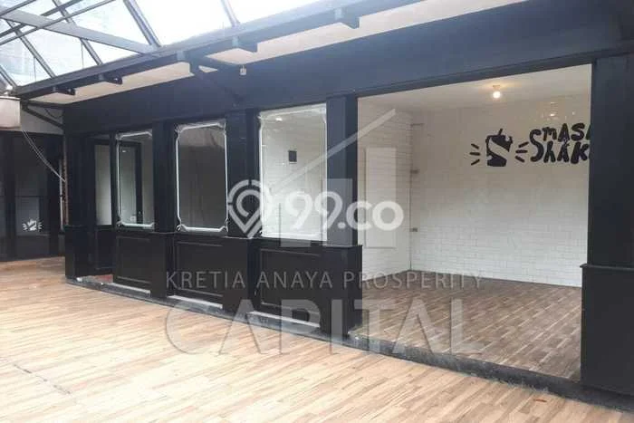Komersial disewakan lokasi strategis Coblong Bandung 200m2 Komersial disewakan lokasi strategis Coblong Bandung 200m2