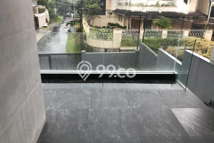 Ready to Use! Luxury House LT 258m2 Desain Modern di Cipaku Ready to Use! Luxury House LT 258m2 Desain Modern di Cipaku