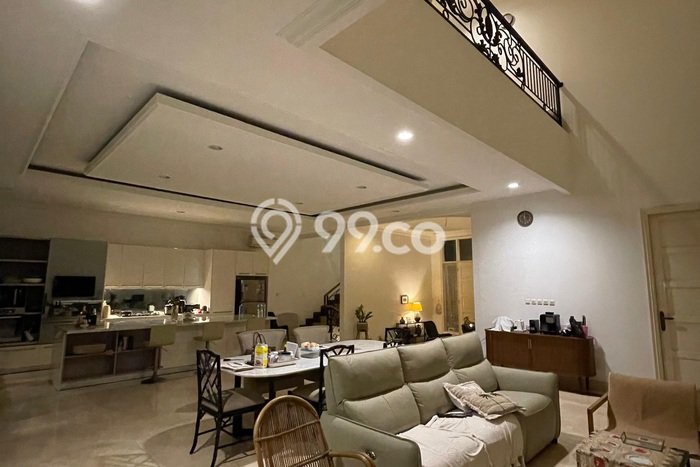 Jual Rumah Luas Megah Dengan View Eksklusif di Gading Serpong, Tangerang Jual Rumah Luas Megah Dengan View Eksklusif di Gading Serpong, Tangerang