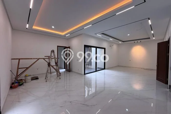 Rumah Mewah Dijual LT 234m2 di BSD, Tangerang Selatan Rumah Mewah Dijual LT 234m2 di BSD, Tangerang Selatan