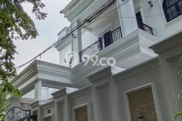 Dijual Rumah Luas Elegan Dengan View Cantik di Sunter, Jakarta Utara Dijual Rumah Luas Elegan Dengan View Cantik di Sunter, Jakarta Utara