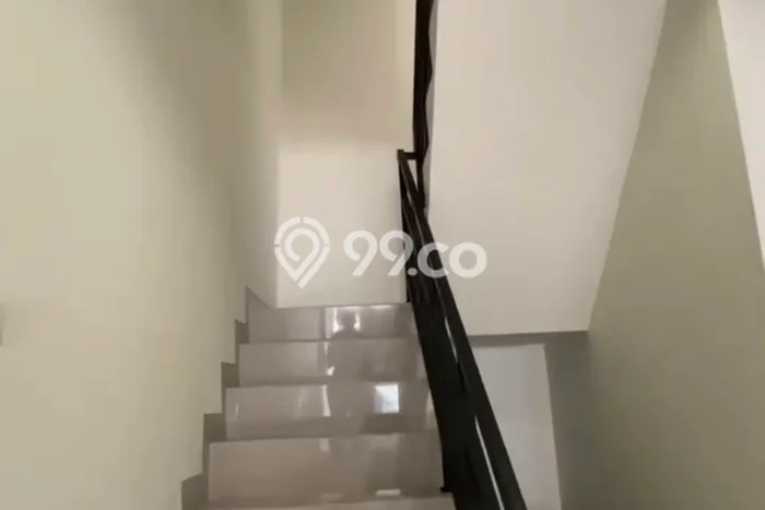 Dijual Rumah 3 Kamar Lokasi Ideal Bagus dan Strategis di Kelapa Gading Dijual Rumah 3 Kamar Lokasi Ideal Bagus dan Strategis di Kelapa Gading