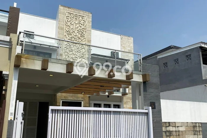 Dijual Rumah Mewah Megah Dengan View Cantik di Tangerang Kota, Tangerang Dijual Rumah Mewah Megah Dengan View Cantik di Tangerang Kota, Tangerang