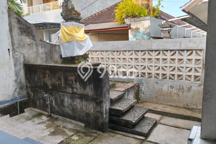 Rumah Modern 6 KT LT 200m2 di Panjer Rumah Modern 6 KT LT 200m2 di Panjer