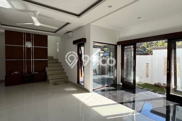 LOKASI STRATEGIS! Vila di , Luas 150m2m², View Indah sekitar LOKASI STRATEGIS! Vila di , Luas 150m2m², View Indah sekitar