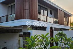 Vila Premium Kawasan , Area 200m2m², Lingkungan Nyaman Vila Premium Kawasan , Area 200m2m², Lingkungan Nyaman