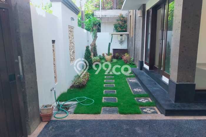 LOKASI STRATEGIS! Vila di , Luas 150m2m², View Indah sekitar LOKASI STRATEGIS! Vila di , Luas 150m2m², View Indah sekitar