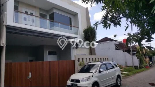 For Sale! Premium House LT 200m2 Desain Elegan di Jimbaran For Sale! Premium House LT 200m2 Desain Elegan di Jimbaran