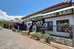 Rumah Luas Asri 4 KT Siap Pakai di Jimbaran Badung Rumah Luas Asri 4 KT Siap Pakai di Jimbaran Badung