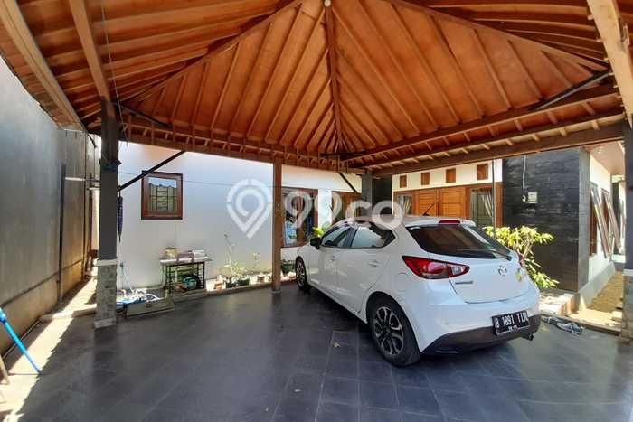Rumah Luas Asri 4 KT Siap Pakai di Jimbaran Badung Rumah Luas Asri 4 KT Siap Pakai di Jimbaran Badung