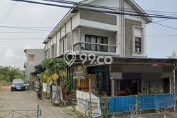 For Sale Rumah 4 Kamar Lokasi Strategis Bagus dan Strategis di Pakal For Sale Rumah 4 Kamar Lokasi Strategis Bagus dan Strategis di Pakal