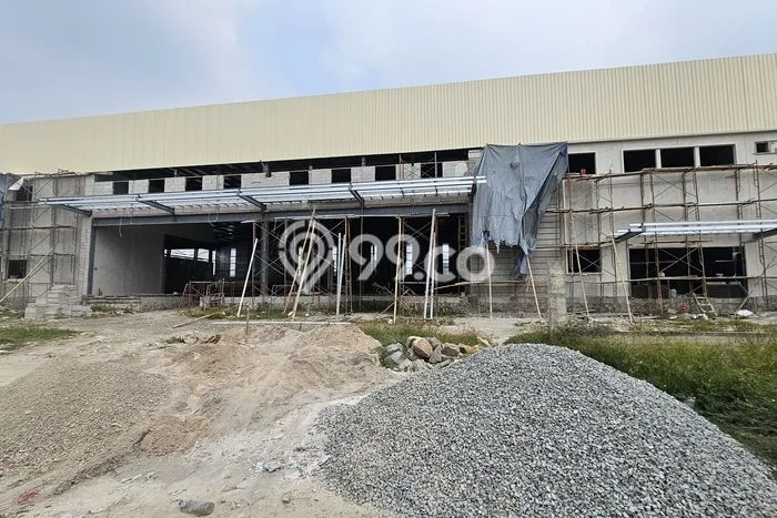 Gudang Strategis Kawasan Cikarang, Luas 3058m², Akses Mainroad, Ramai Gudang Strategis Kawasan Cikarang, Luas 3058m², Akses Mainroad, Ramai